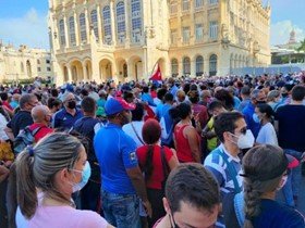 vor dem Bundeshaus